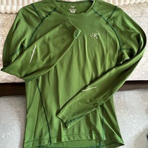 Active Arcteryx long sleeve shirt